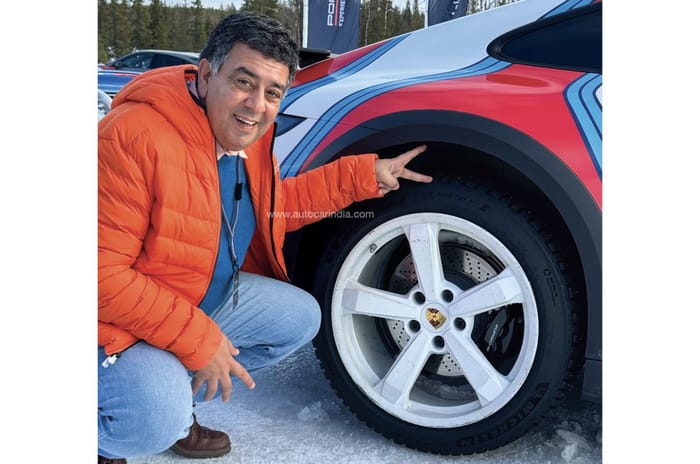 Feature: Ice drifting in a Porsche 911 Dakar